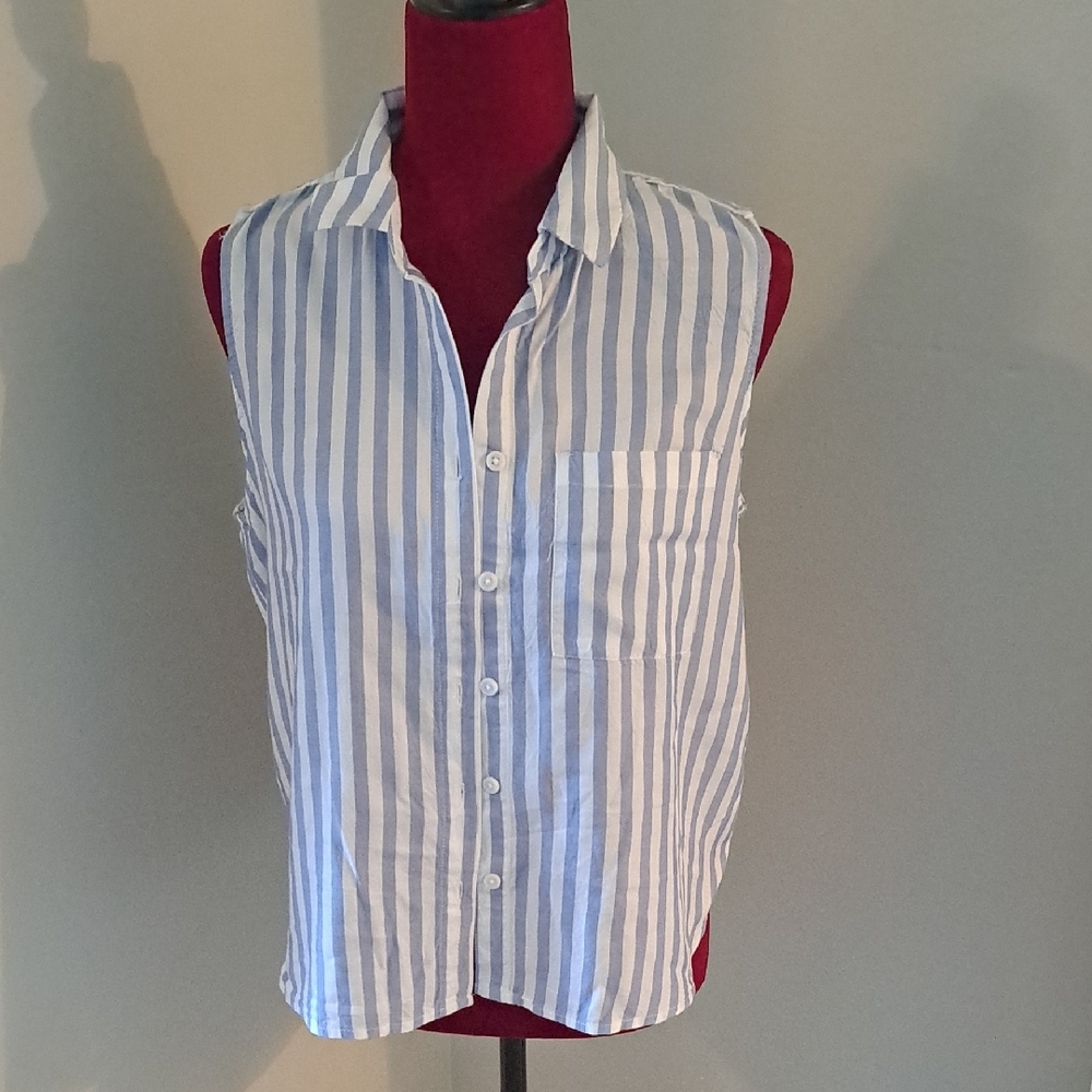 Beachlunchlounge Navy and Cream Striped Sleeveles Top